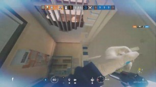 Wallbang to help out with TeamMates - RainbowSixSiege