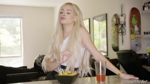 Porn Stars Eating: Elsa Jean Loves Jalapeno Chips